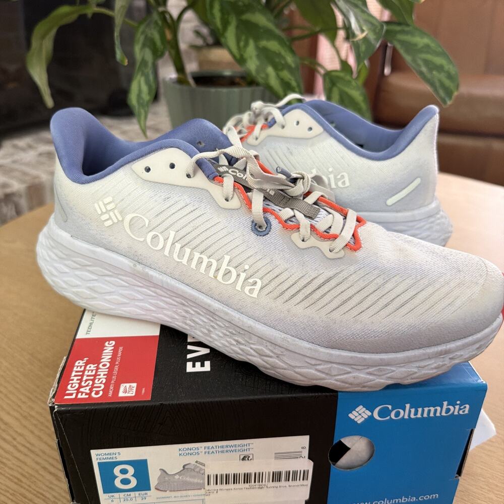 Columbia Konos Featherweight Womens 8 Snowdrift shoes 2141621